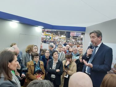 fabrice Rigoulet-Roze, préfet de région, et Christelle Morançais, présidente du Conseil régional, rencontrent des acteurs professionnels agricoles ligériens