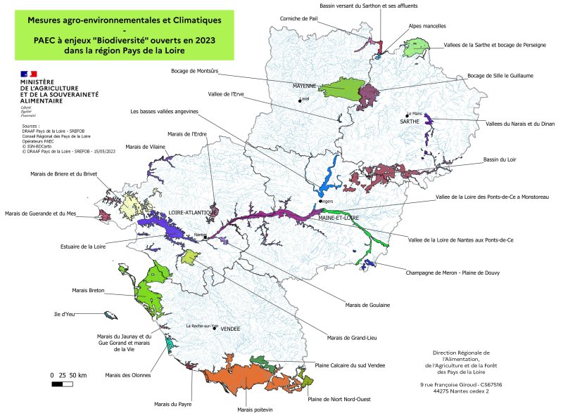 Carte de la région des Pays de la Loire intitulée PAEC à enjeux "biodiversité" ouverts en 2023 dans la région des Pays de la Loire, identifiant les territoires concernés par la possibilité de contractualiser des mesures agroenvironnementales sur la thématique de la biodiversité.